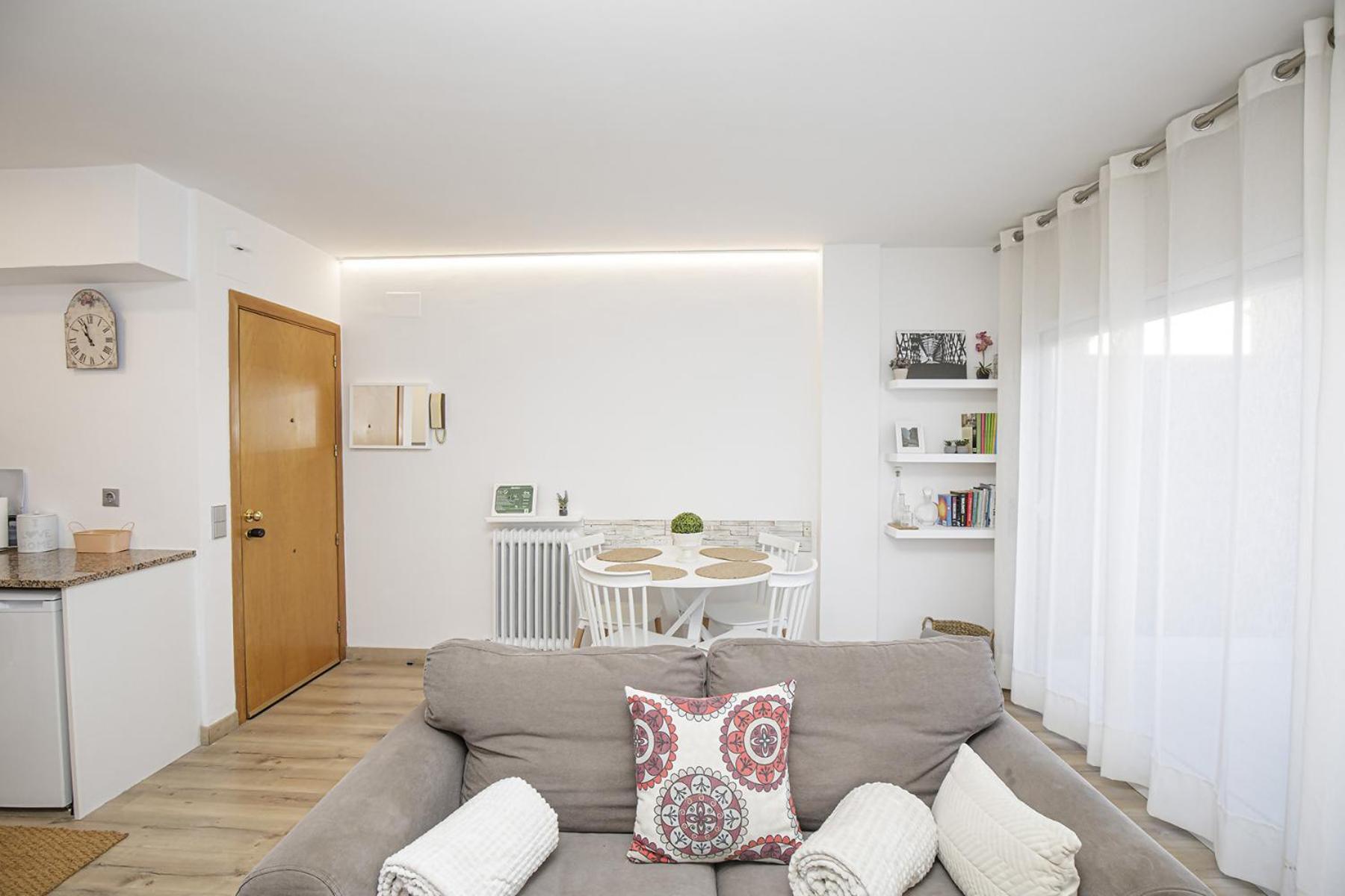 Apartment Con Gran Terraza En *